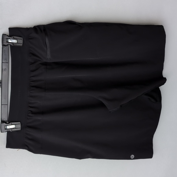 Lululemon T.H.E. Linerless Short 9" - Picture 2 of 9